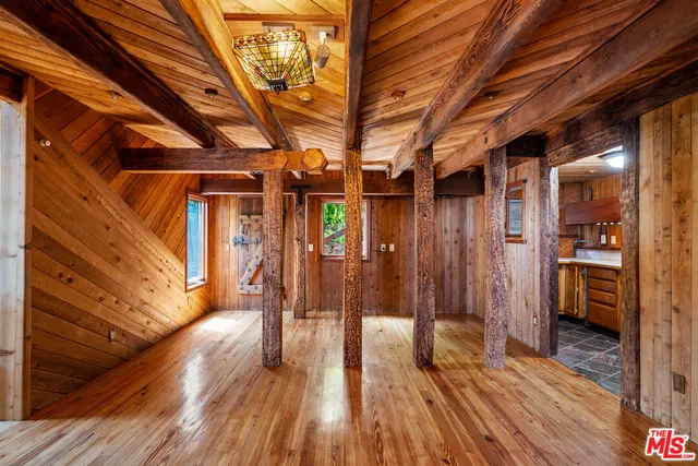 $2,250,000 | 440 Mariposa Drive, Ventura, CA 93001