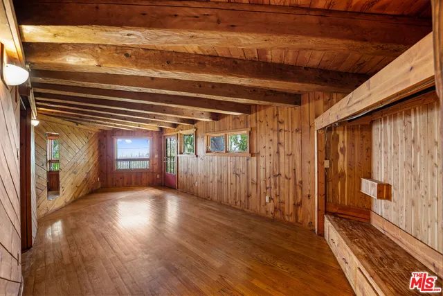 $2,250,000 | 440 Mariposa Drive, Ventura, CA 93001