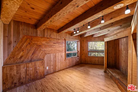 $1,999,999 | 440 Mariposa Drive, Ventura, CA 93001