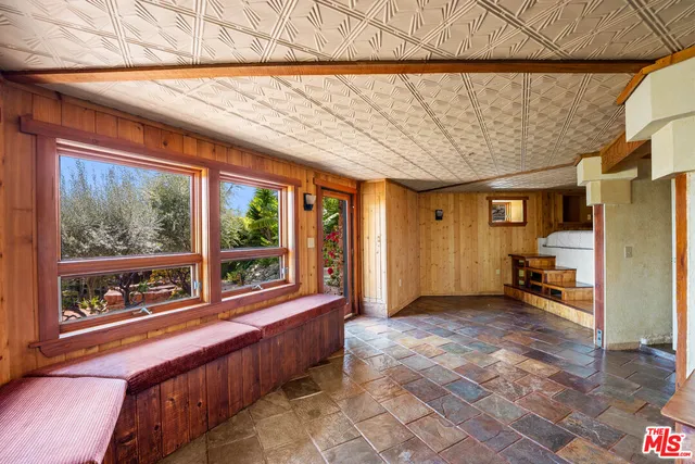 $2,250,000 | 440 Mariposa Drive, Ventura, CA 93001