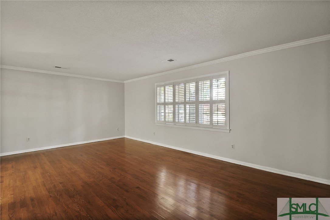 507 Arlington Road Savannah, GA 31419 - Photo 5 of 32