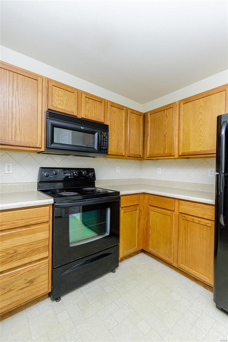 300 Montclair Tower Drive St. Charles, MO 63303 - Photo 17 of 39