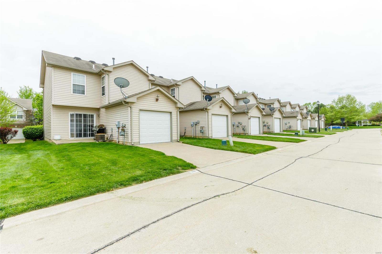 300 Montclair Tower Drive St. Charles, MO 63303 - Photo 39 of 39