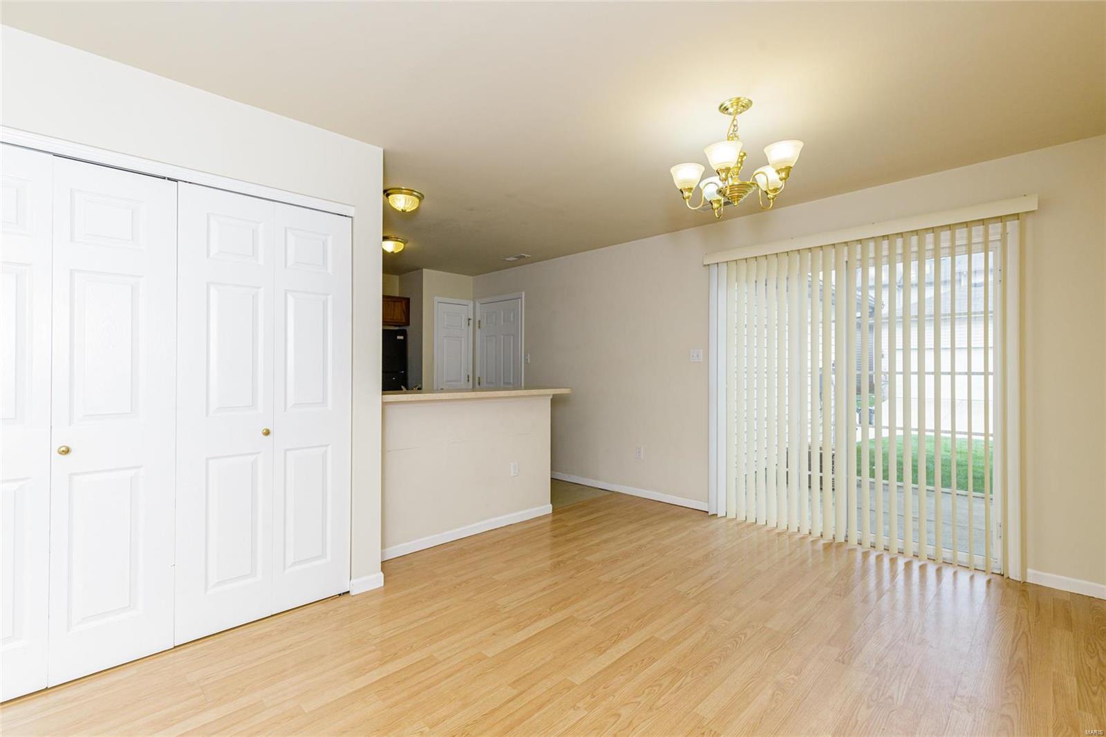 300 Montclair Tower Drive St. Charles, MO 63303 - Photo 8 of 39