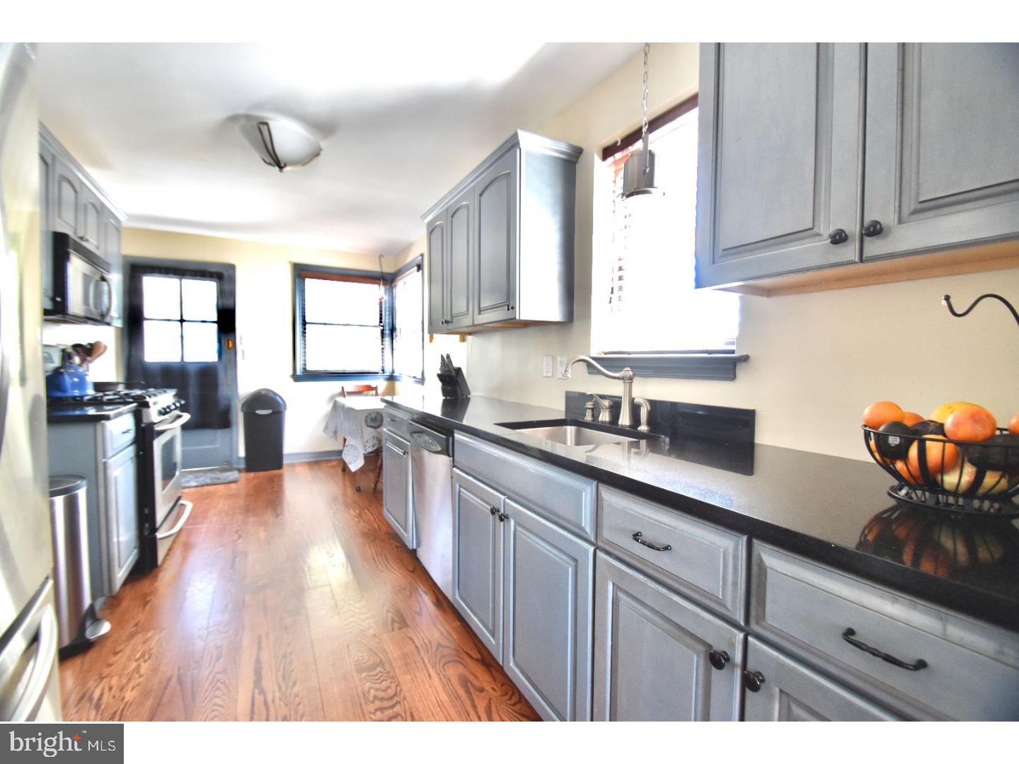 25 Dewey Road Cheltenham, PA 19012 - Photo 6 of 25 Gallery Image 6