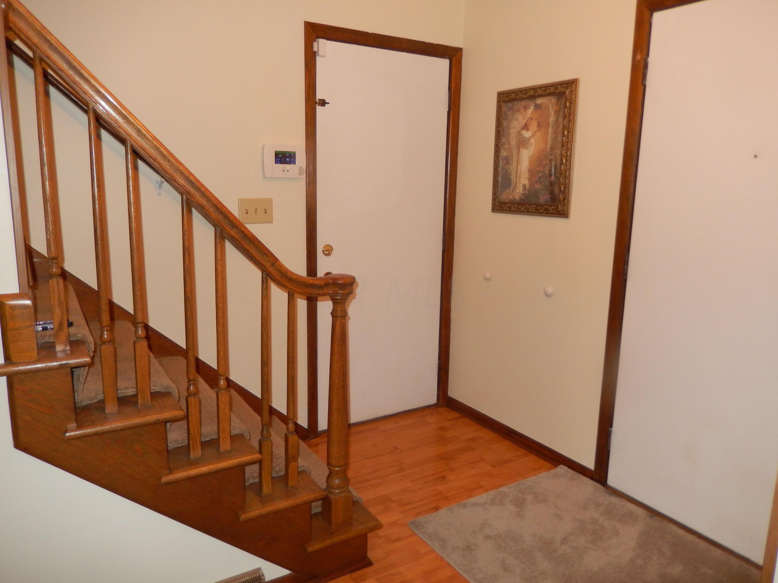 5434 Pine Bluff Road Columbus, OH 43229 - Photo 6 of 48 Gallery Image 6