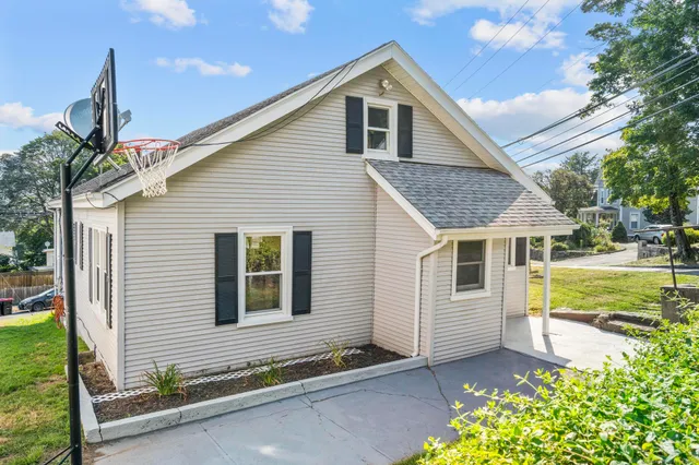 $635,000 | 2 Leuvine Street, Unit 1, Norwalk, CT 06850