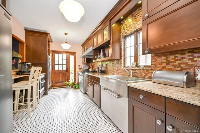 $1,488,000 | 33-64 190th Street | Auburndale