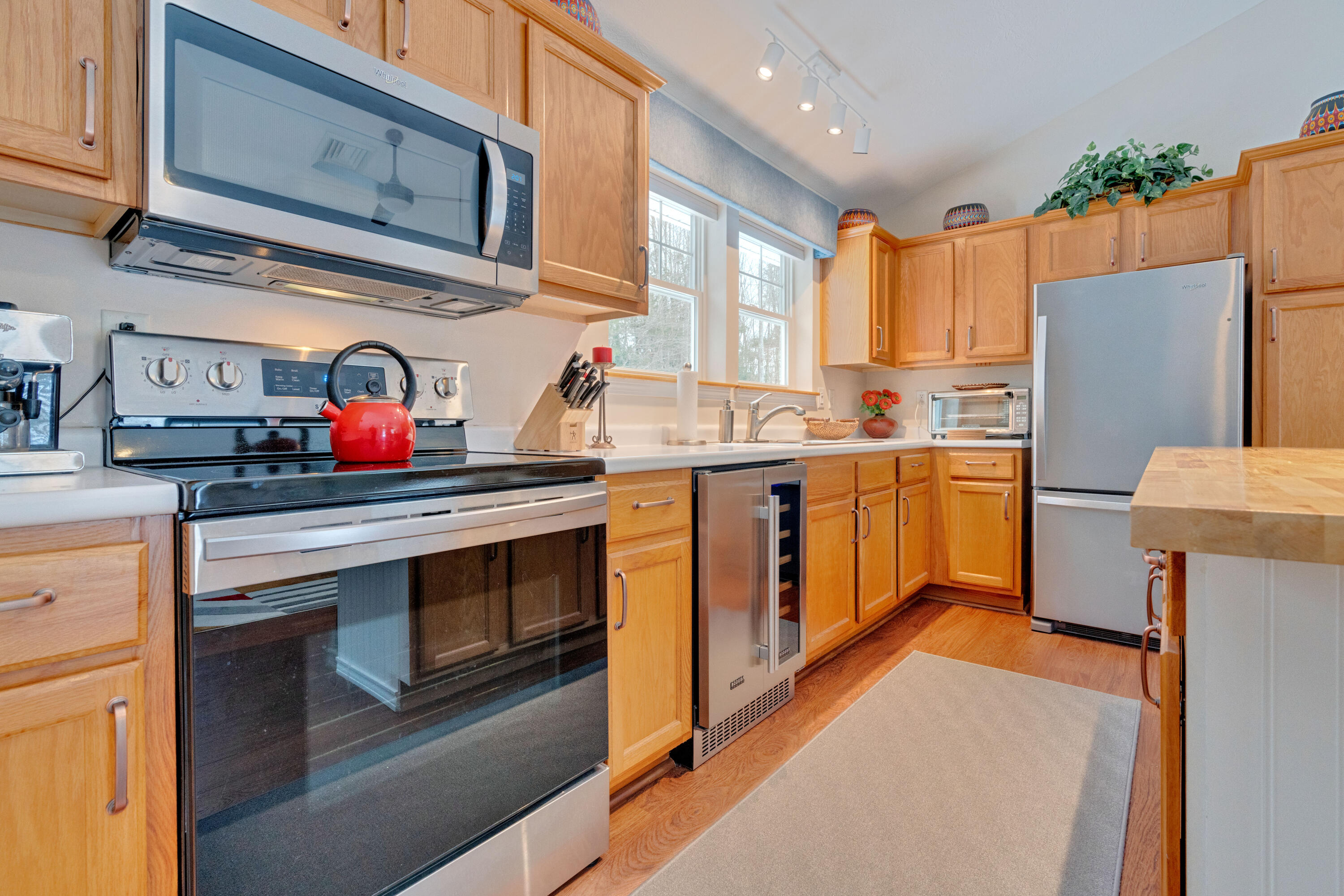 24 Kavanaugh Road, Unit 24 Old Orchard Beach, ME 04064 - Photo 6 of 26 _dsc1060