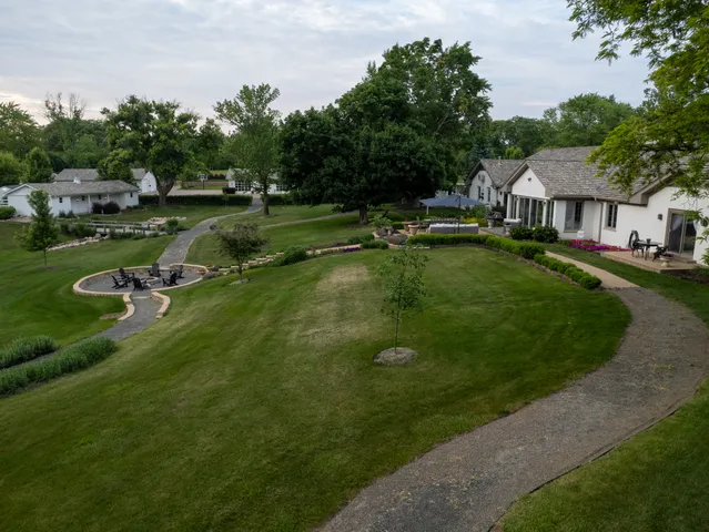 $2,290,000 | 1-404 Caesar Drive, Barrington Hills, IL 60010