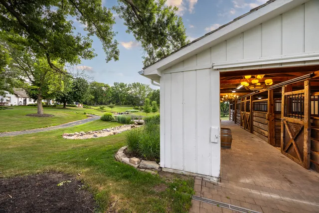 $2,290,000 | 1-404 Caesar Drive, Barrington Hills, IL 60010