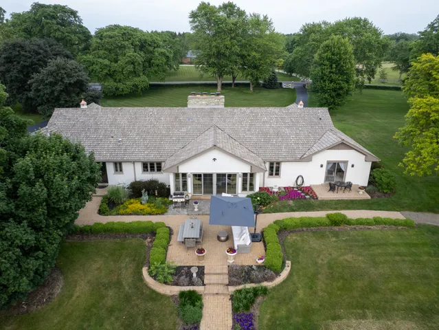 $2,290,000 | 1-404 Caesar Drive, Barrington Hills, IL 60010