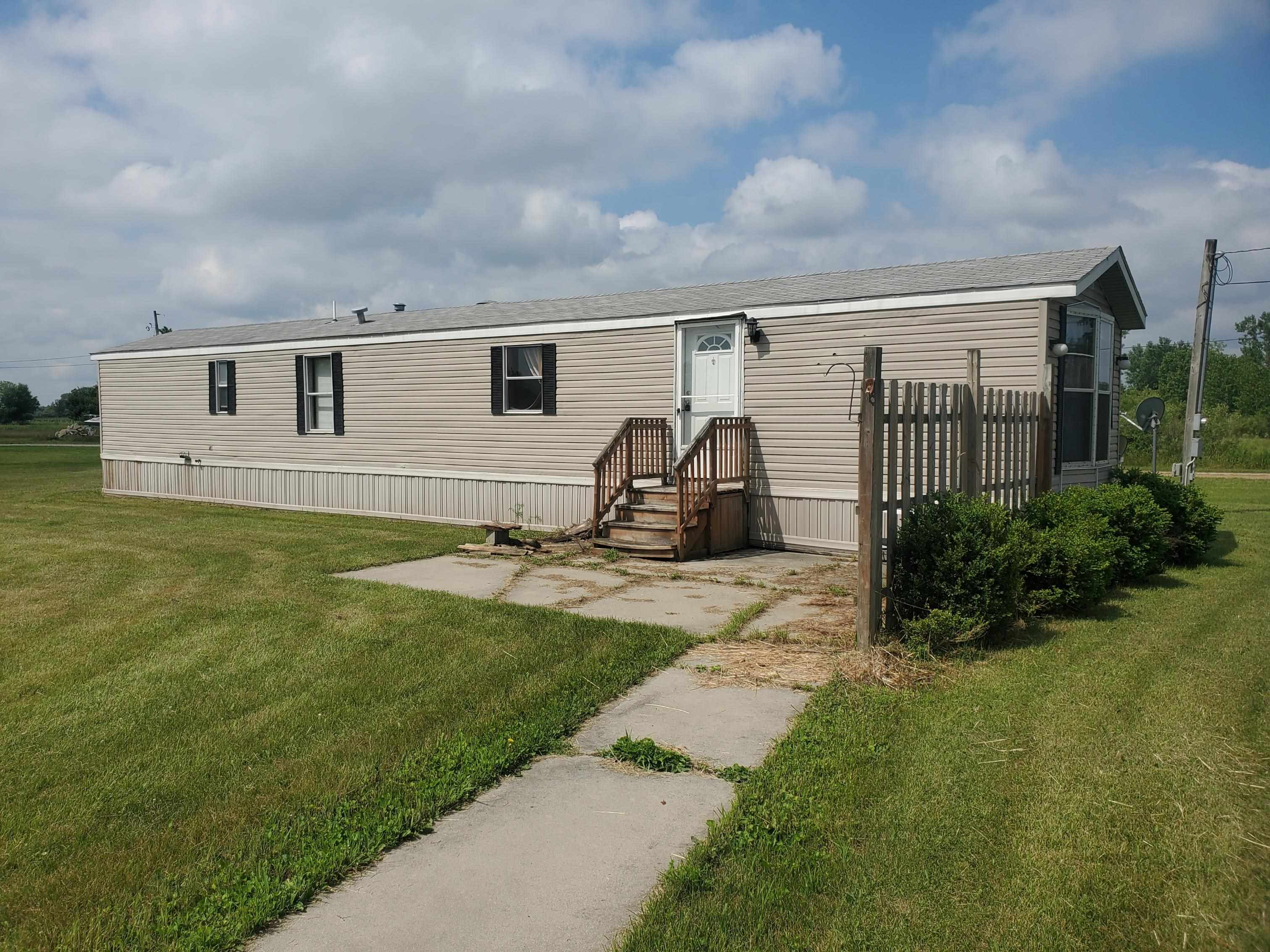 4404 East Blanchard Road Shepherd, MI 48883 - Photo 4 of 16