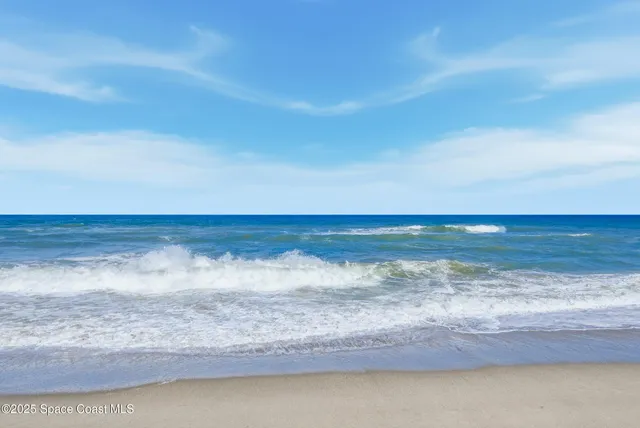 a view of a lake from a yard