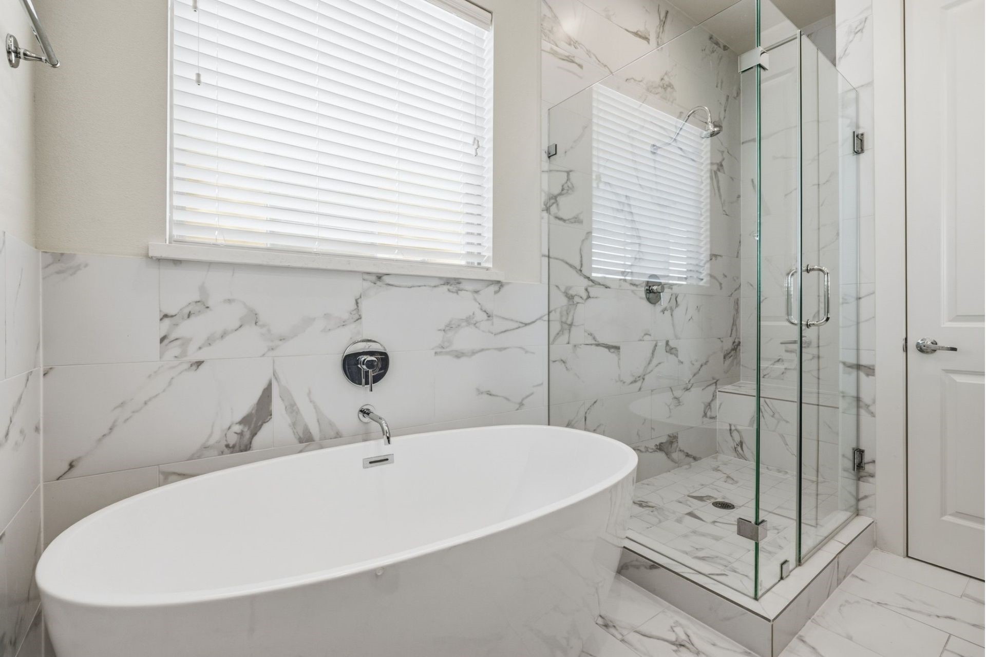 2948 Alice Street Houston, TX 77054 - Photo 16 of 24 a bathroom with a sink a toilet and shower
