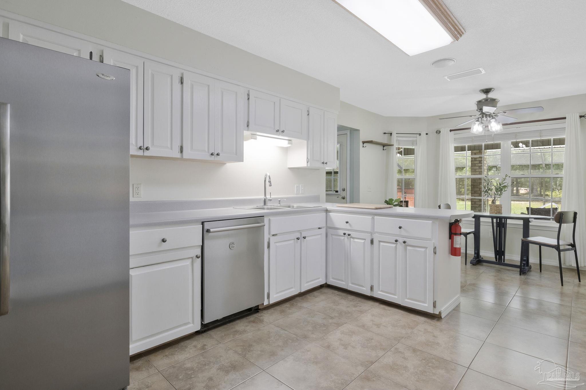 10686 Hatcher Street Milton, FL 32583 - Photo 13 of 52