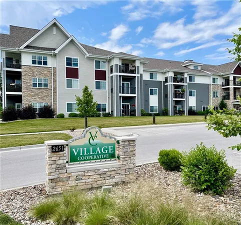 $174,000 | 2651 Northwest Barry Road, Unit 102, Kansas City, MO 64151