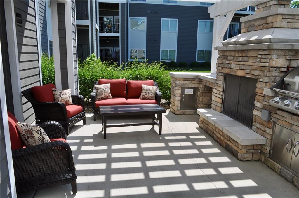 2651 Northwest Barry Road, Unit 102 Kansas City, MO 64151 - Photo 38 of 51