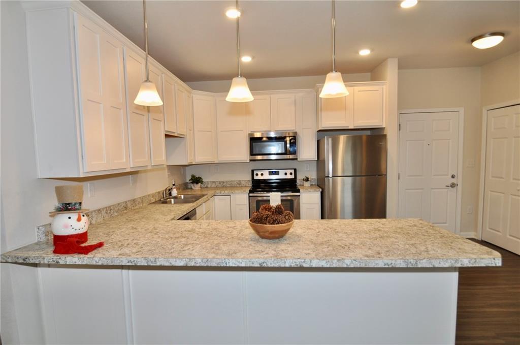 2651 Northwest Barry Road, Unit 102 Kansas City, MO 64151 - Photo 4 of 51