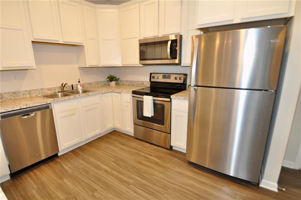 2651 Northwest Barry Road, Unit 102 Kansas City, MO 64151 - Photo 7 of 51