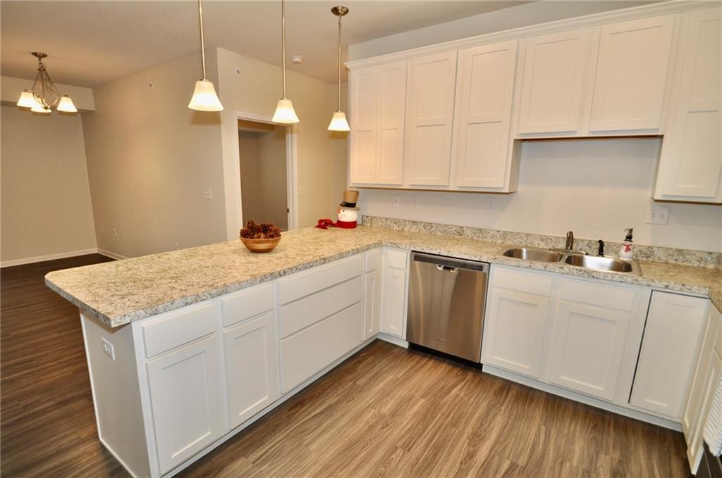 2651 Northwest Barry Road, Unit 102 Kansas City, MO 64151 - Photo 9 of 51