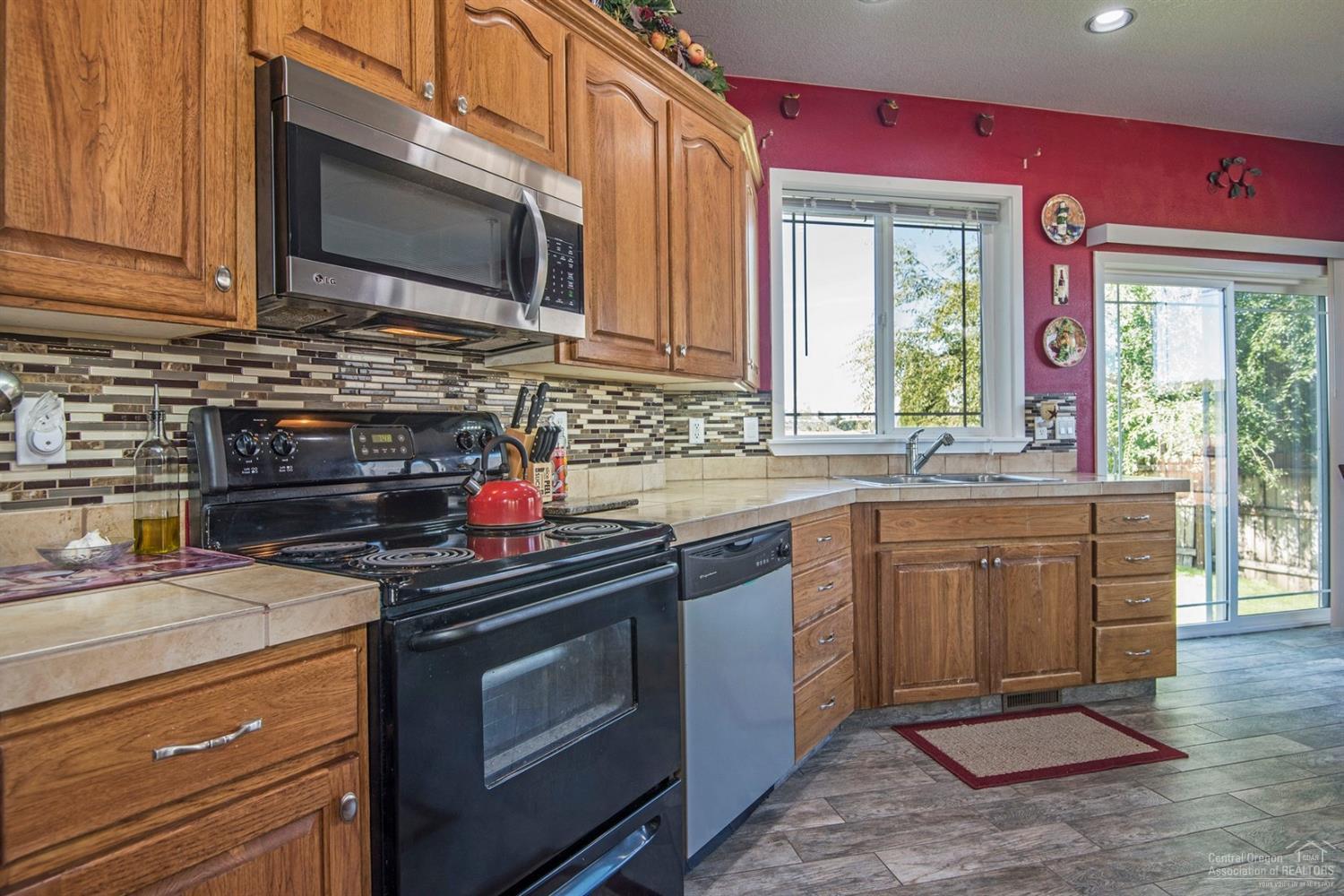 293 Ridgeview Drive Culver, OR 97734 - Photo 9 of 18 Additional Photo