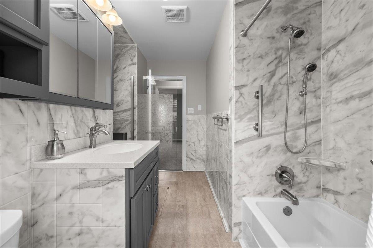 13 Springcrest Drive Luray, VA 22835 - Photo 33 of 41 a bathroom with a sink and a bathtub