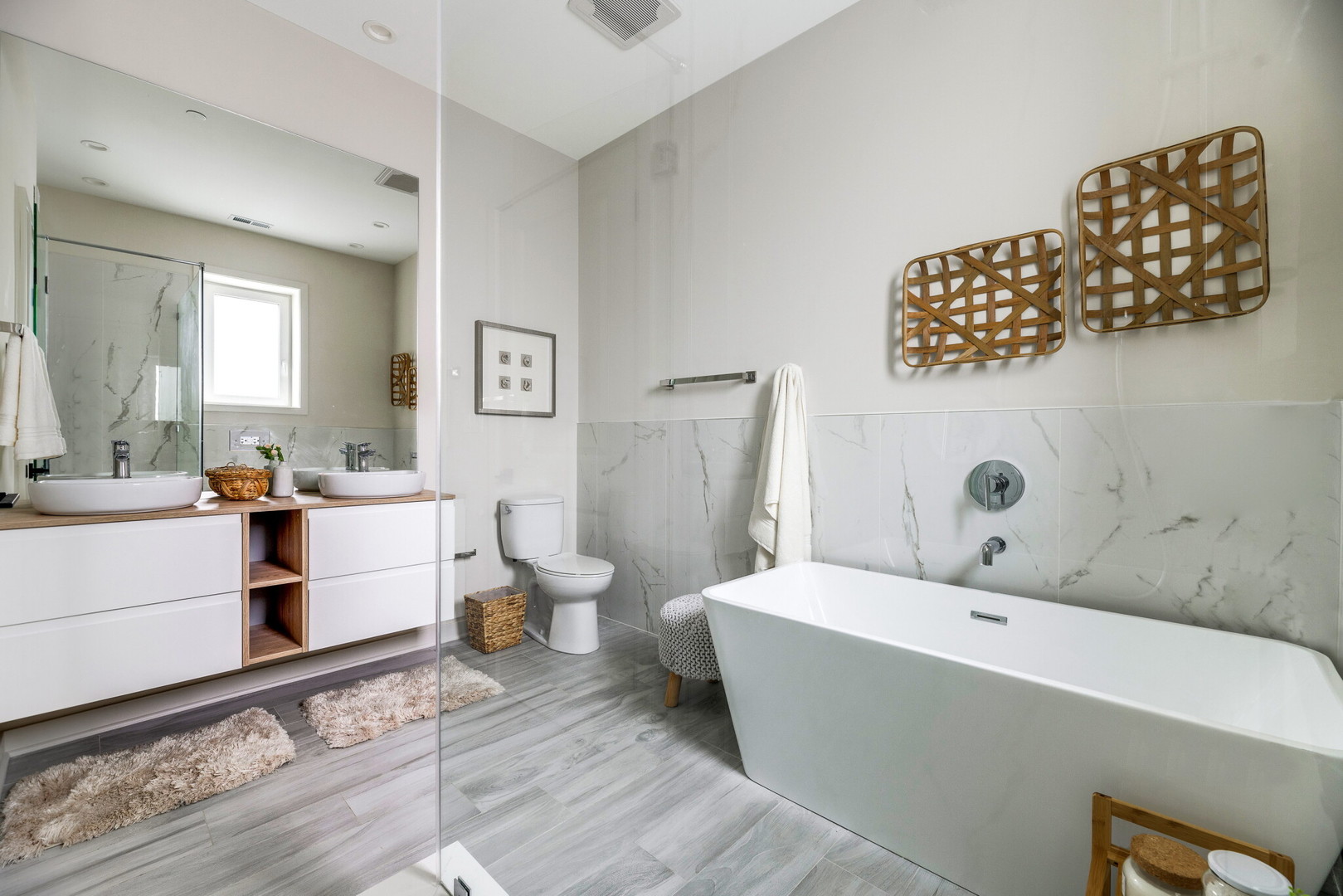 740 East Irving Park Road, Unit 3W Roselle, IL 60172 - Photo 13 of 15 a spacious bathroom with a bathtub and a sink