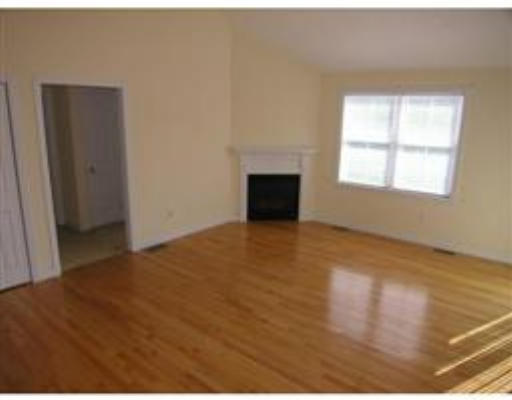 4 C Rotherham Way, Unit 129 Hudson, MA 01749 - Photo 6 of 19 Gallery Image 6