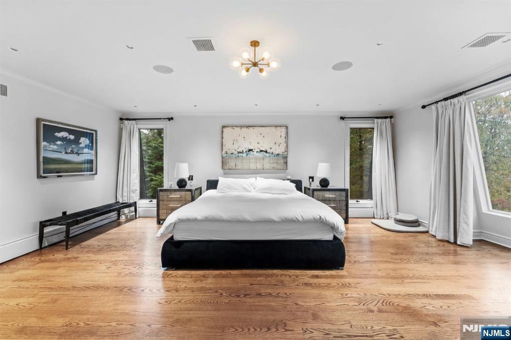 8 Stanton Road Tenafly, NJ 07670 - Photo 15 of 31