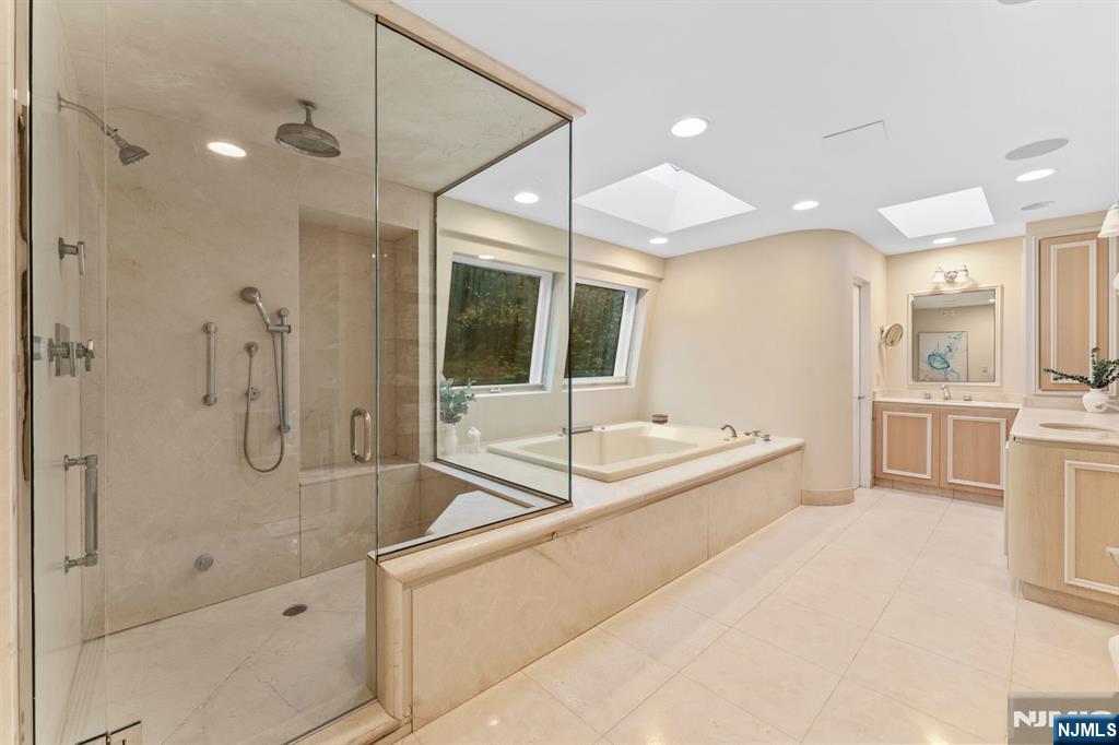 8 Stanton Road Tenafly, NJ 07670 - Photo 16 of 31