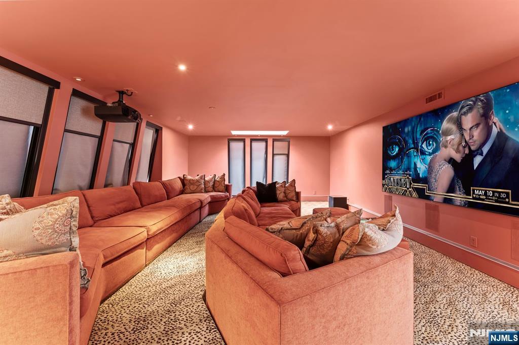 8 Stanton Road Tenafly, NJ 07670 - Photo 22 of 31