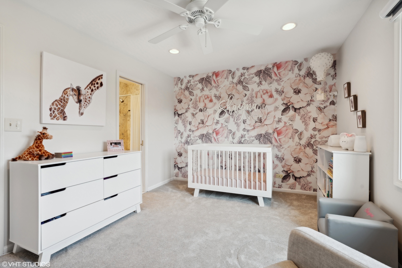 1251 West Fletcher Street, Unit E Chicago, IL 60657 - Photo 12 of 20 a bedroom with furniture and a baby crib