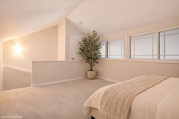 $825,000 | 1251 West Fletcher Street, Unit E, Chicago, IL 60657