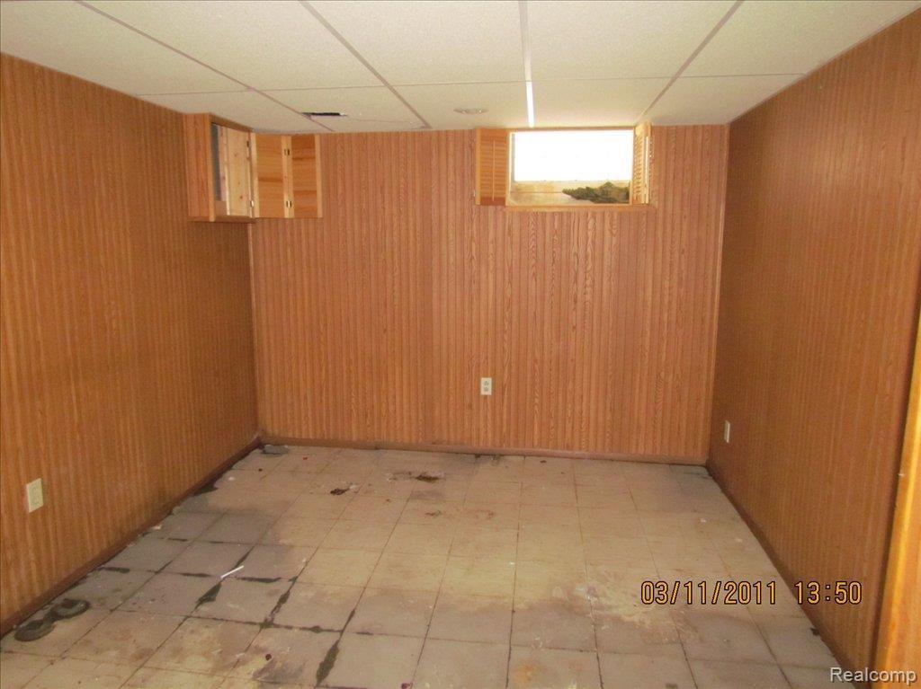 10991 Roxbury Street Detroit, MI 48224 - Photo 13 of 15 IMG_2079