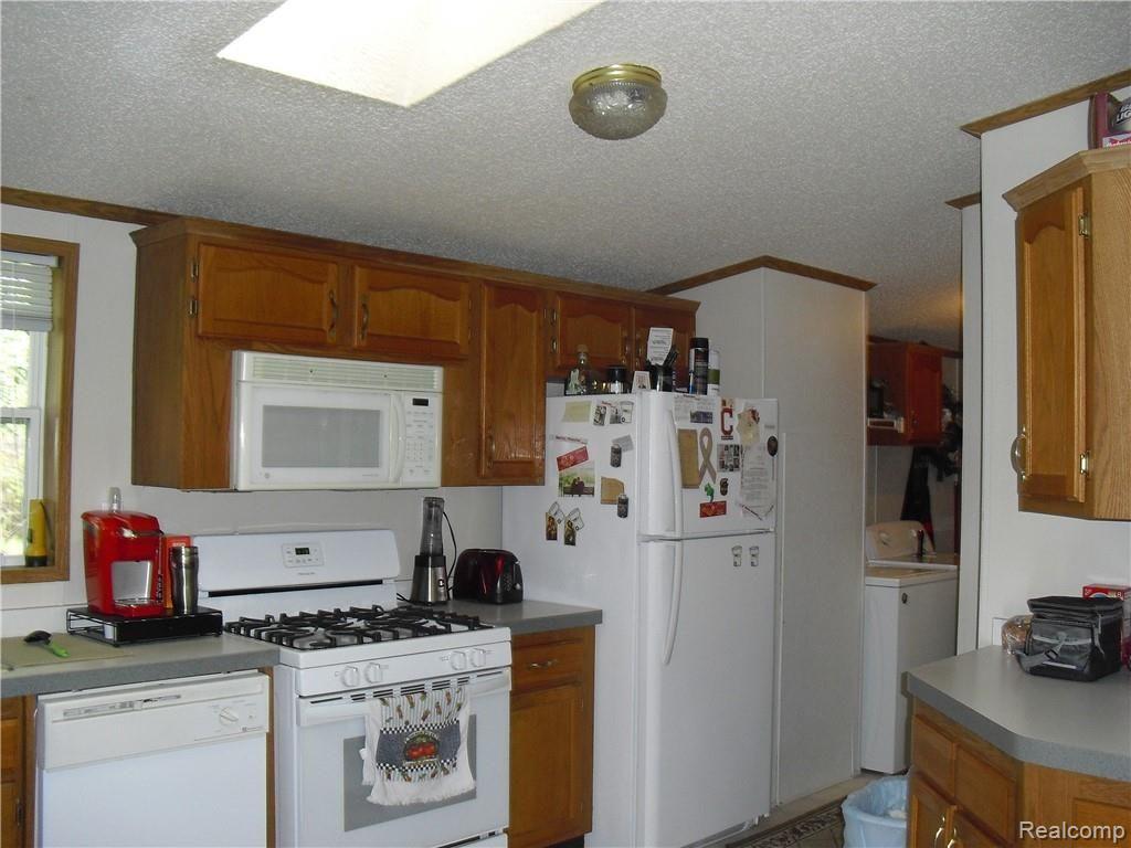 35605 Pratt Road Memphis, MI 48041 - Photo 14 of 33 CIMG1506.JPG
