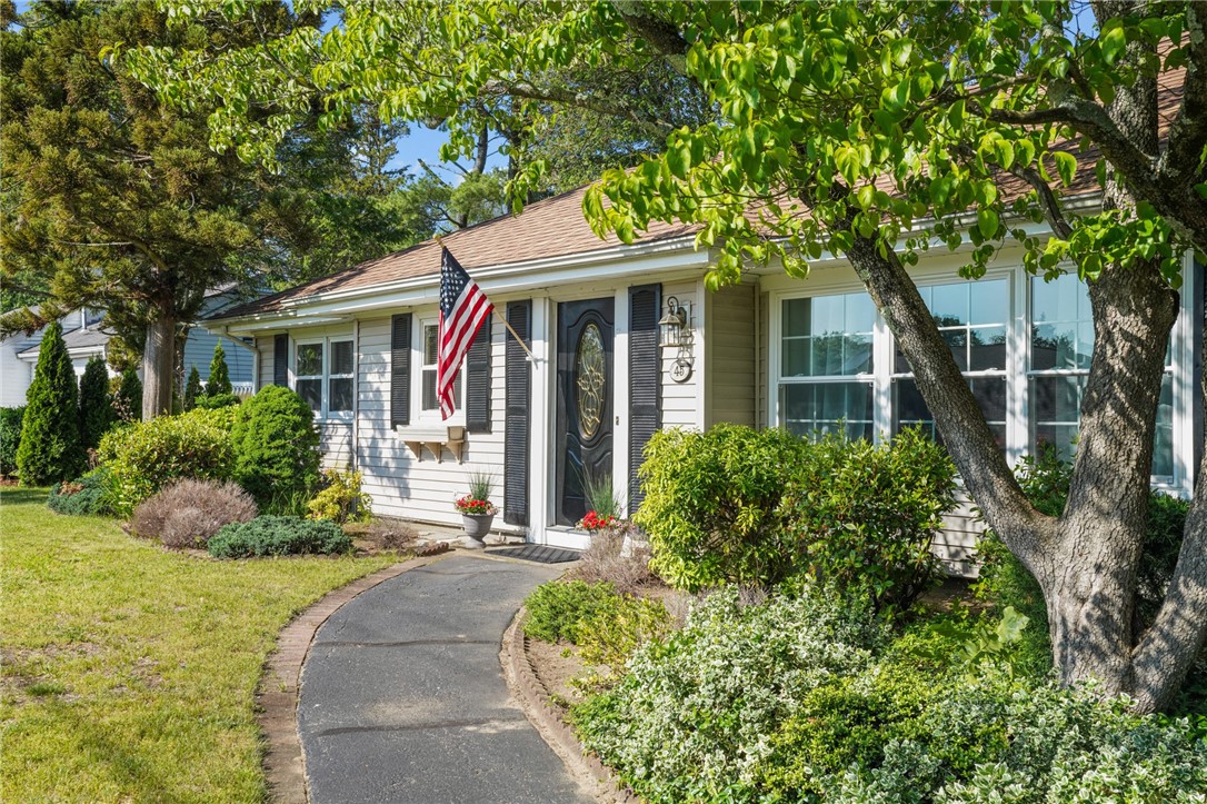 Front walkway and entry