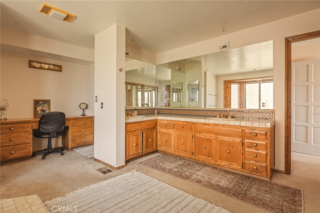201 Grizzly Road Lake Arrowhead, CA 92352 - Photo 31 of 52 Gallery Image 31