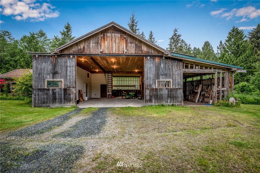 17183 Colony Road Bow, WA 98232 - Photo 8 of 20 Gallery Image 8