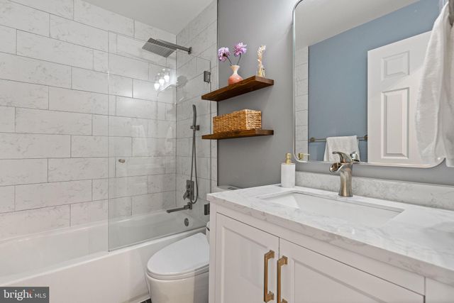 $1,100,000 | 1932 North Daniel Street, Arlington, VA 22201