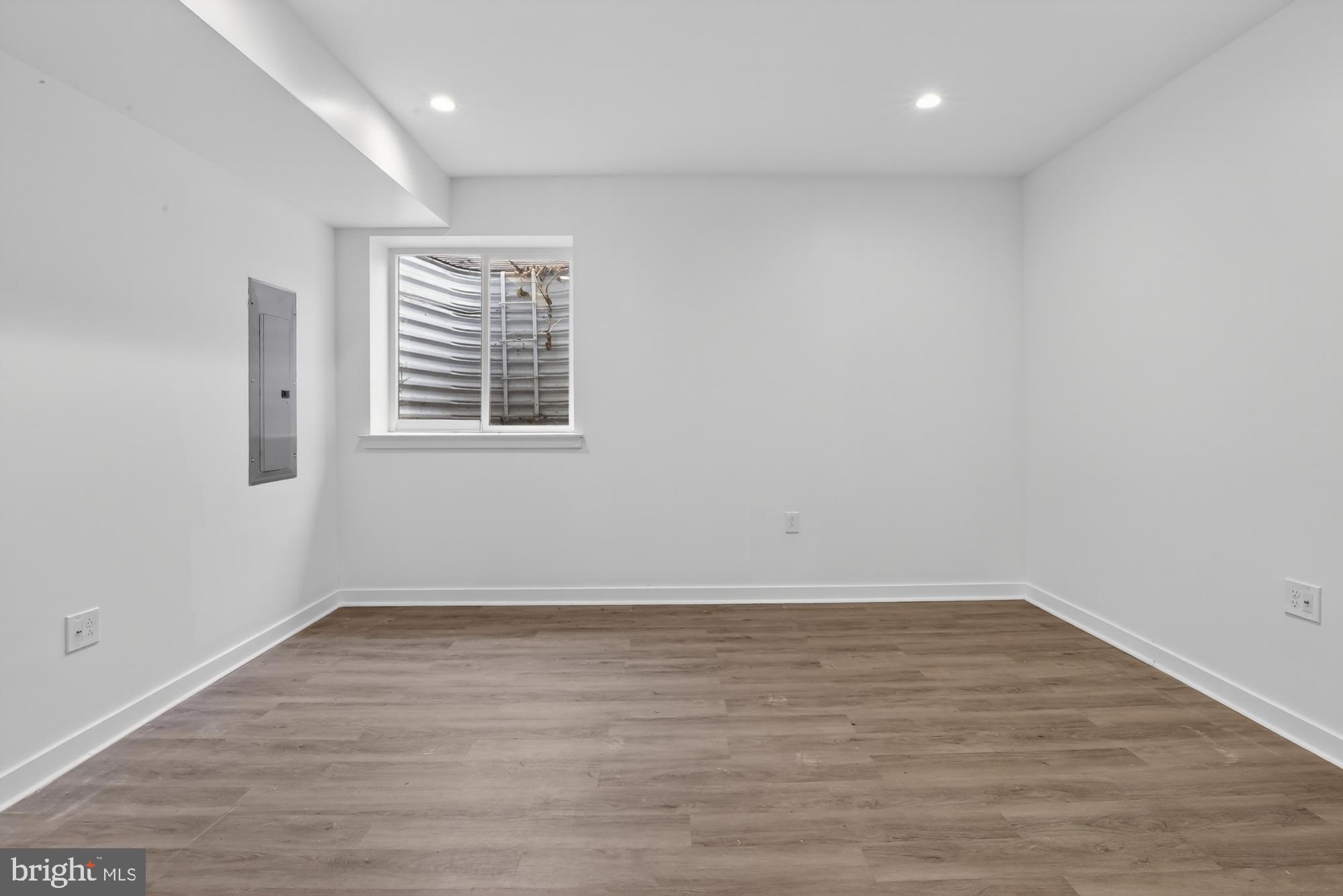 3336 Salmon Street Philadelphia, PA 19134 - Photo 15 of 41