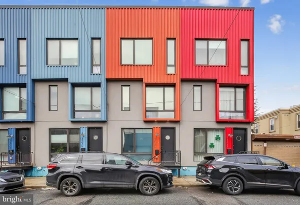 a car parked in front of a building