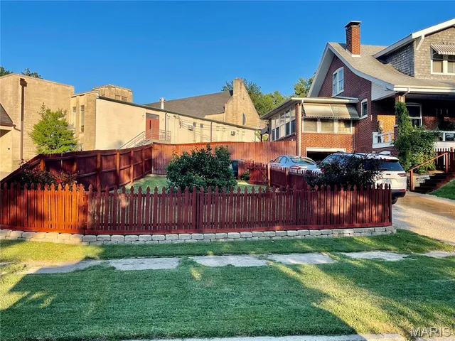 $249,900 | 30 Grand Avenue, Belleville, IL 62220