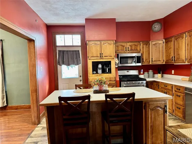 $249,900 | 30 Grand Avenue, Belleville, IL 62220