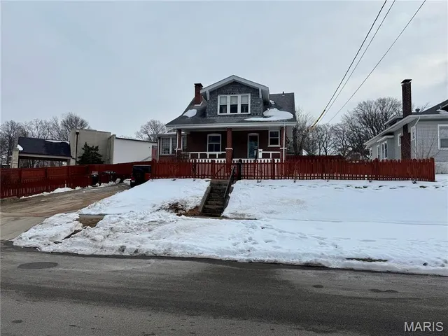 $249,900 | 30 Grand Avenue, Belleville, IL 62220