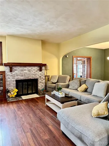 $249,900 | 30 Grand Avenue, Belleville, IL 62220