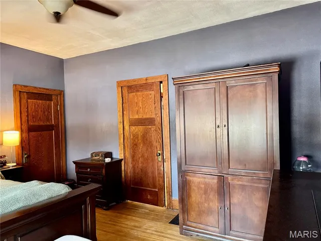 $249,900 | 30 Grand Avenue, Belleville, IL 62220