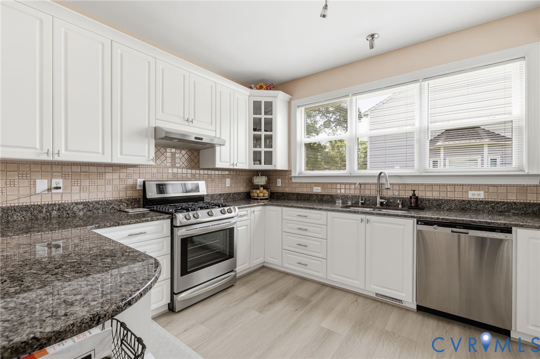 1642 Fairfield Green Road Henrico, VA 23238 - Photo 13 of 34