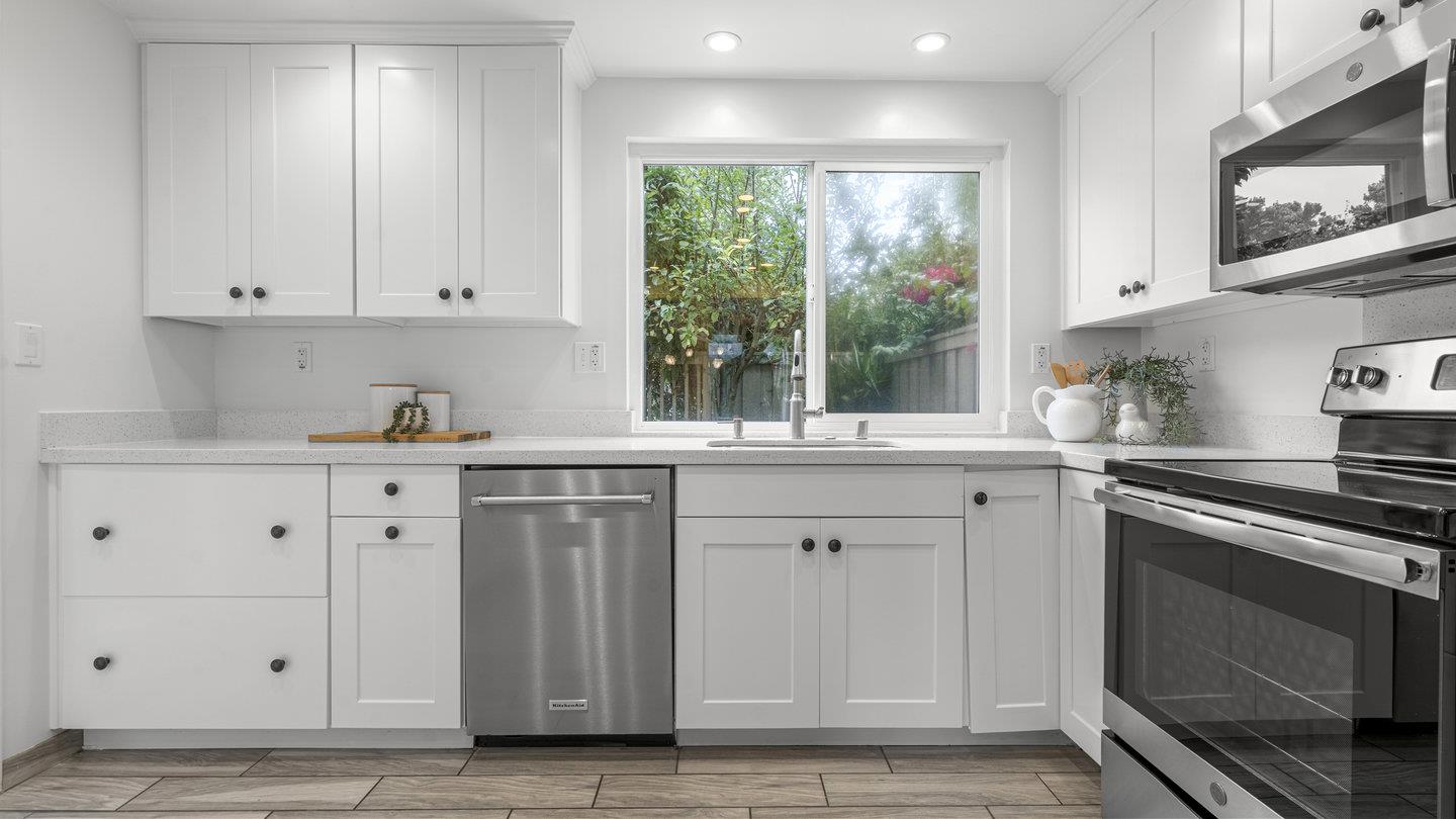 706 Celestial Lane Foster City, CA 94404 - Photo 8 of 36