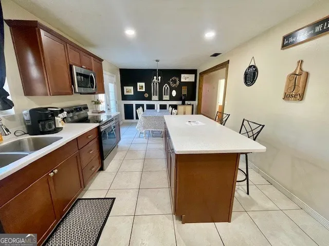 $172,500 | 64 Lakeside Drive, Hazlehurst, GA 31539